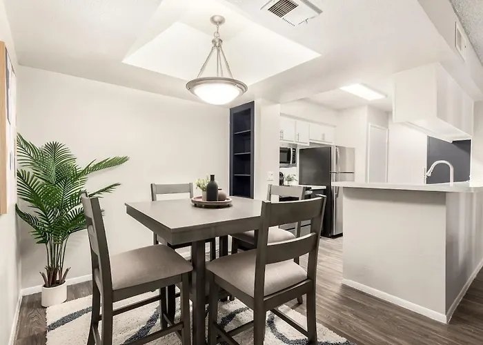 Modern, Comfy Near Asu & Phx Airport Apartamento Tempe